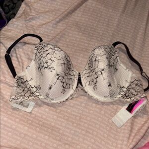 La SENZA Black and White Lace Bra Intimates